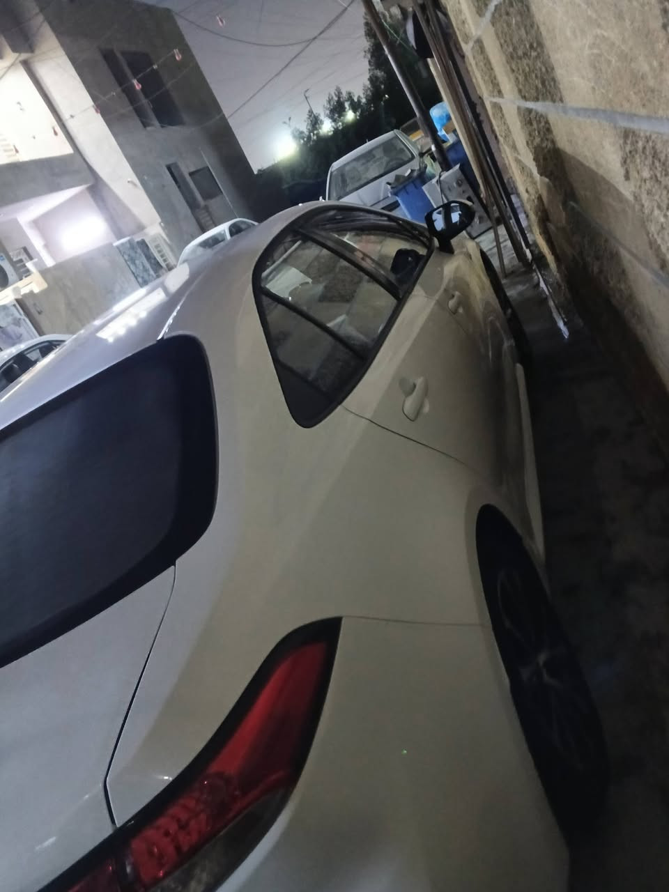 سلام عليكم للبيع كورلا هايبرد2025
رقم بغداد انكليزي تحويل مباشر
ماشيه:38 الف 
مواصفات:
بصمة 
الاضائة الامامية LED ولد نهاري وكشافات ضباب
نظام طوارئ مانع انزلاق نظام GBS
فتحه سقف  
اشاير بالمري
رادارات تحديد مسار 
تنبيهة ورجوع عند الخروج عن الطريق
رادار تحديد سرعة الشارع 
رادار امامي مثبت سرعة وقوف ذاتي 
مستشعر اصطدام 
عدادات دجتال
كامره خلفيه دوارة
تحكم التبريد شاشه
شاشة كبيرة 
8 وسائد هوائية 
اوتو هولد
سايد بريك بصمة 
حساس ضغط الاطارات 
جميع نوافذ السيارة اوتو
سياره بيها طخه صغيره باب الخلفي وره الراكب وبكلايت الامامي بيه فطر موجود بالصوره 
————————————————————————————
موقع السياره /بغداد الامين الثانيه 
السعر:153💸💸وبي مجال بسيط👋🏻🤍
لاتصال والاستفسار: ***********
