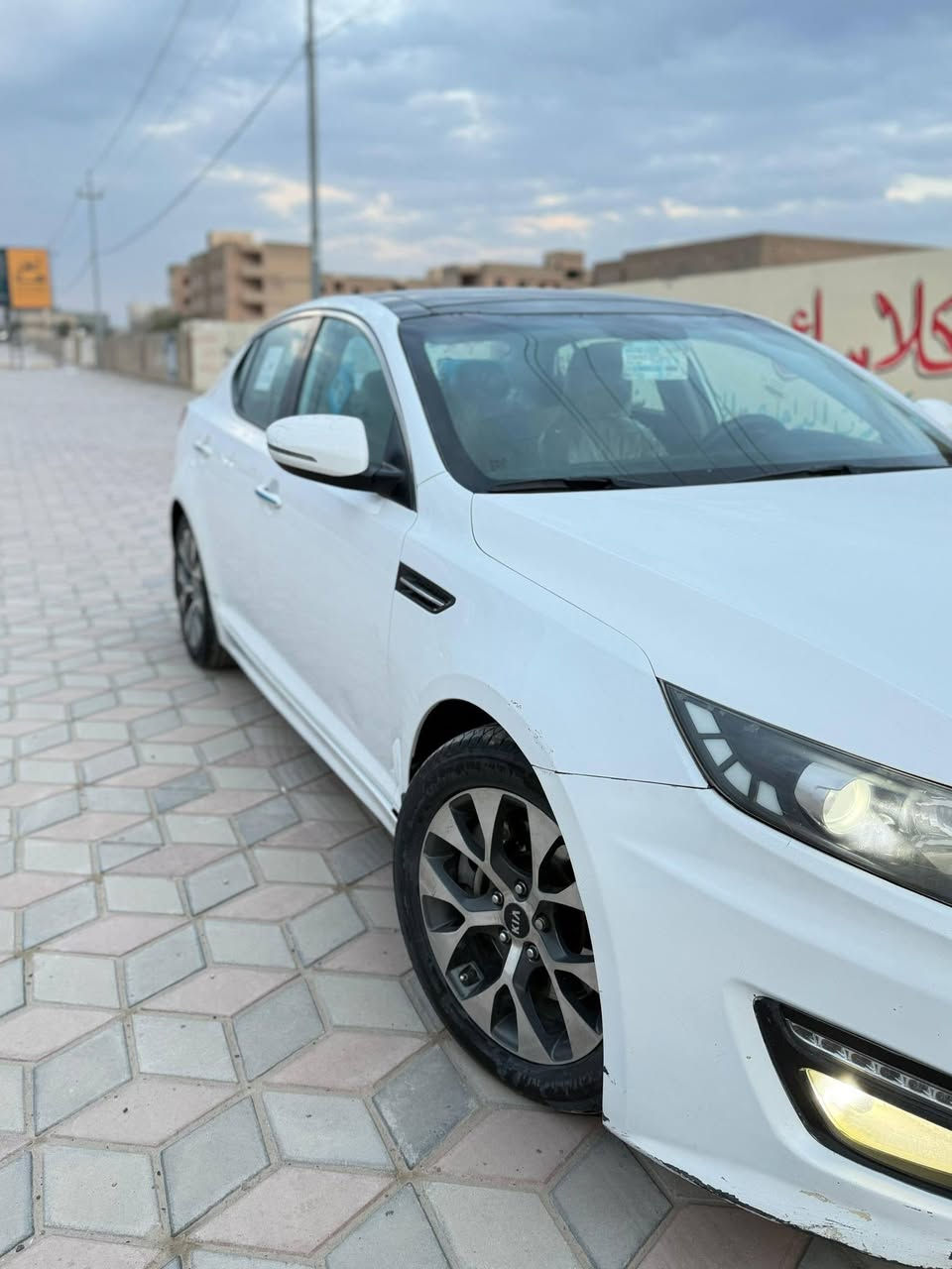 كيا اوبتما
مكلف بالنشر 
وارد خليجي موديل 2013
محرك  دوش 2400 المرغوب
مواصفات 1/1 
بانوراما بصمة كشنات جلد كهربائي
تحكم ستيرن 
ماشية 175 الف كيلو متر
تدفئة و تبريد
تخم تاير جديد صدر كامل 
سيارة ما ناقصها شي مكفولة كفالة عامة 
كير ومحرك شرط  
هزة كاملة 
بيها فقط ربع هلال خلفي صبغ  وبارد بسيط براس البونيد عداها سيارة مكفولة 
رقم اربيل مسجلة بأسمي تحويل مباشر سنوية صالحة لغاية 2028
السعر 137 ورقة قابل للتفاوض 
عنوان تكريت ما متواجد عالفيس رقمي للاستفسار (***********)
