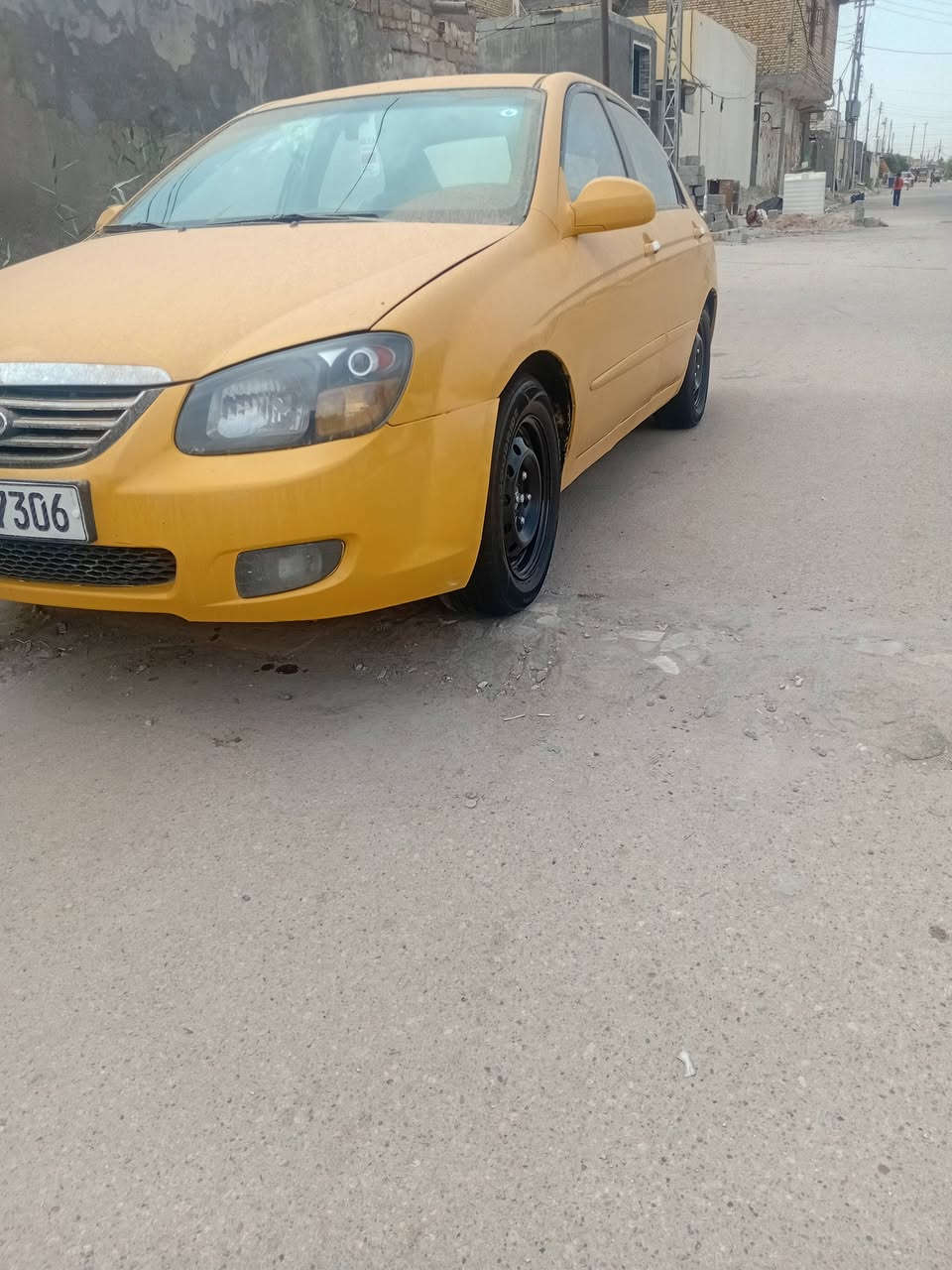 سبكترا للبيع موديل 2008 مكينه 2000 بيها طخه  بل جاملغ الخلفي بسيطه وهلااته معمره السعر 75 وبيها مجال مكان الناصريه مركز ***********
