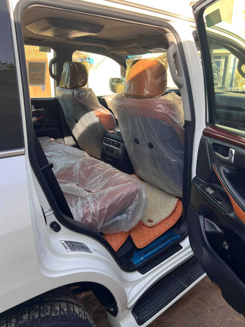 لكزز 2011
فول مواصفات مكفوله من الصبغ والضربه ماعده شخط بسيط بالباب وره السايق
مكينه 570 /8 سلندر لون ابيض
السعر 3 دفاتر و70 ورقه وبيهه مجال بسيط للشراي
العنوان /البصره/الدير/النشوه
الرقم:***********
