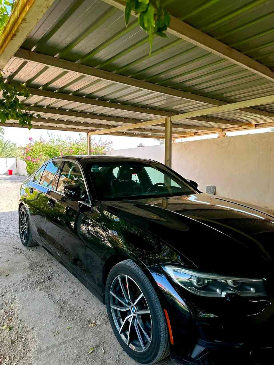BMW 330i 2020
السياره كلين تايتل بيه شخط بلجاملغ فقط السياره كلش نظيفه محرك كير شواصي كلها كفاله ماشيه 80 الف السياره رقمها بغداد بأسمي سعرها 230 ورقه ومجالها جدآ بسيط مكاناها الفلوجه 
***********
