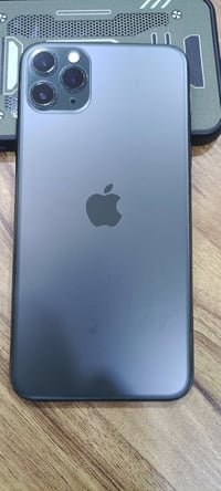 ايفون ١١ برو ماكس • ٢٥٦ • دبل شريحة