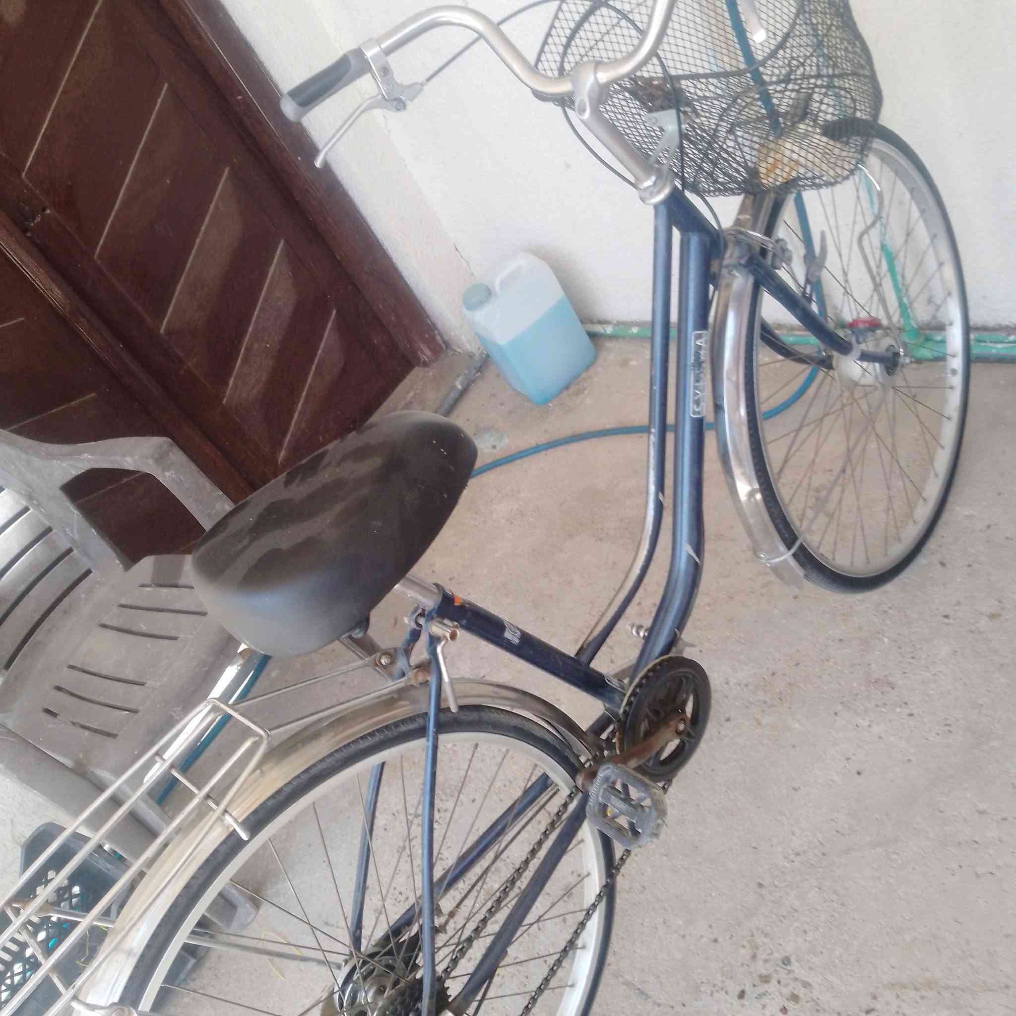 البيع بايسكل قيم وخذ


**إذا كنت صاحب هذا الإعلان وتريد حذفه لأي سبب، رجاءا أرسل رسالة إلى الدعم الفني**
