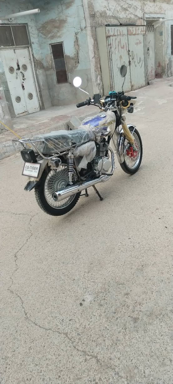 السلام عليكم ماطور سونك 2026 مستعمل 10 ايام سعره 700 وبيه مجال شراي تعال خاص وتدلل مكاني كركوك ***********
