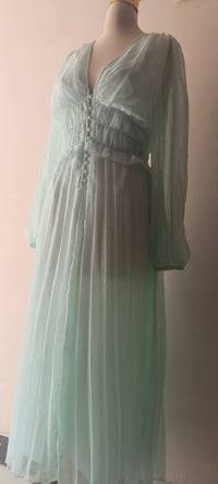 فستان فيكتوري • قياس ٤٤ • غير ملبوس