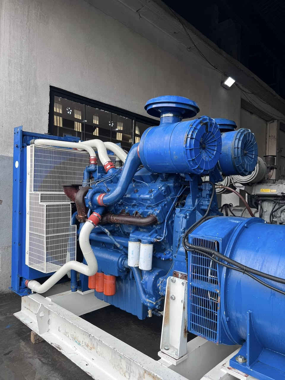 Perkins 3012
800KVA
***********
***********
