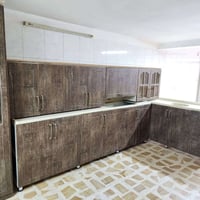 نظيفه ٨٥٪ • كاونتر ٤٫٩٠م • سنك مرمر ١٫٩٠م