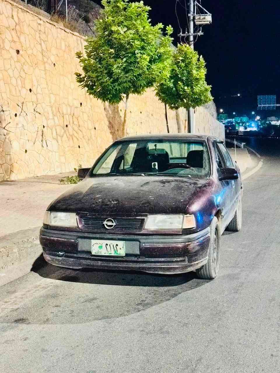 السلام عليكم فگترا موديل 93 محرك 18 گير عادي للبيع السيارة حيل نظيفة مابيها صبغ ولا دعم حتى هلالاتها مامصلحة والسنوية بيضاء والصاحب الشرعي موجود مكانها اربيل السعر 30 قفل اتصل علييَ وتدلل .
رقمي ***********/***********
