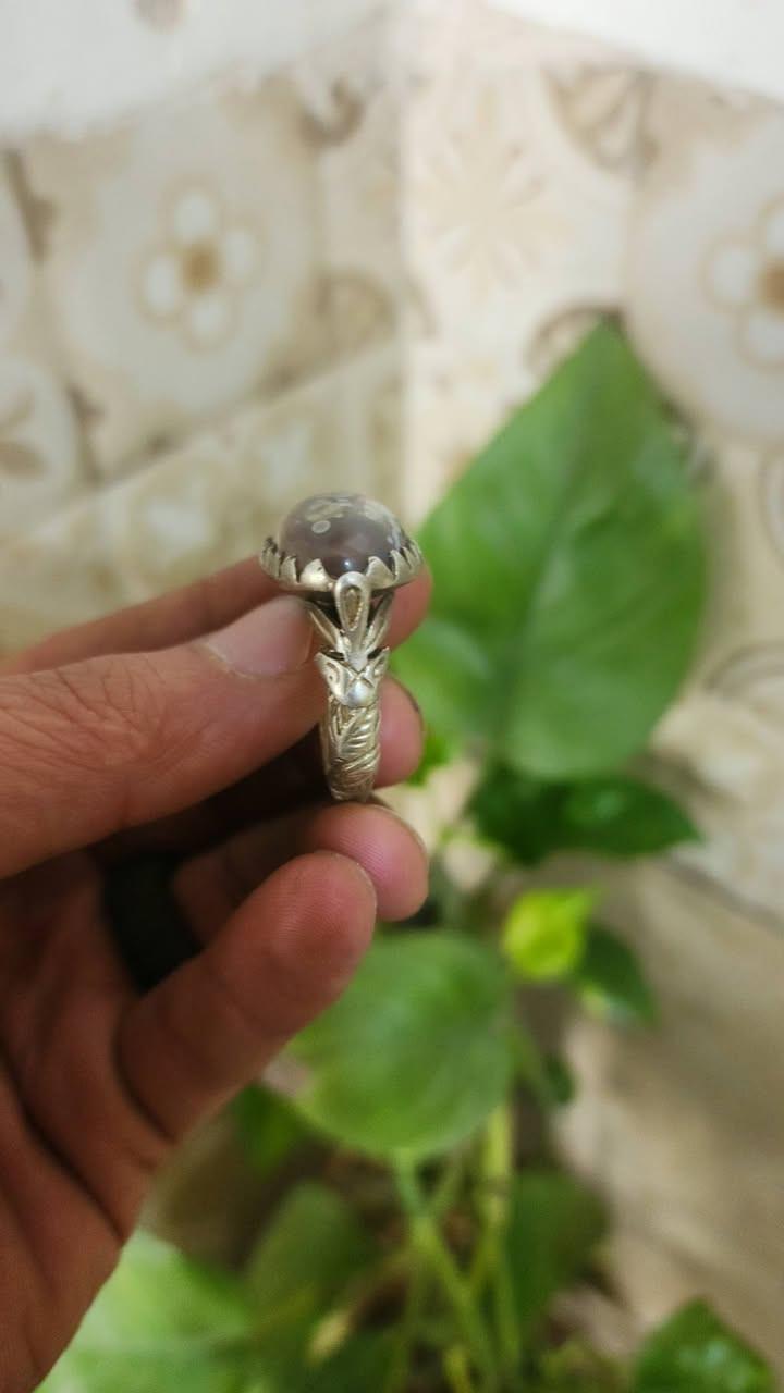 خاتم سليماني هندي قديم سعره ٧٥ الف يوجد توصيل متع نضرك


**إذا كنت صاحب هذا الإعلان وتريد حذفه لأي سبب، رجاءا أرسل رسالة إلى الدعم الفني**