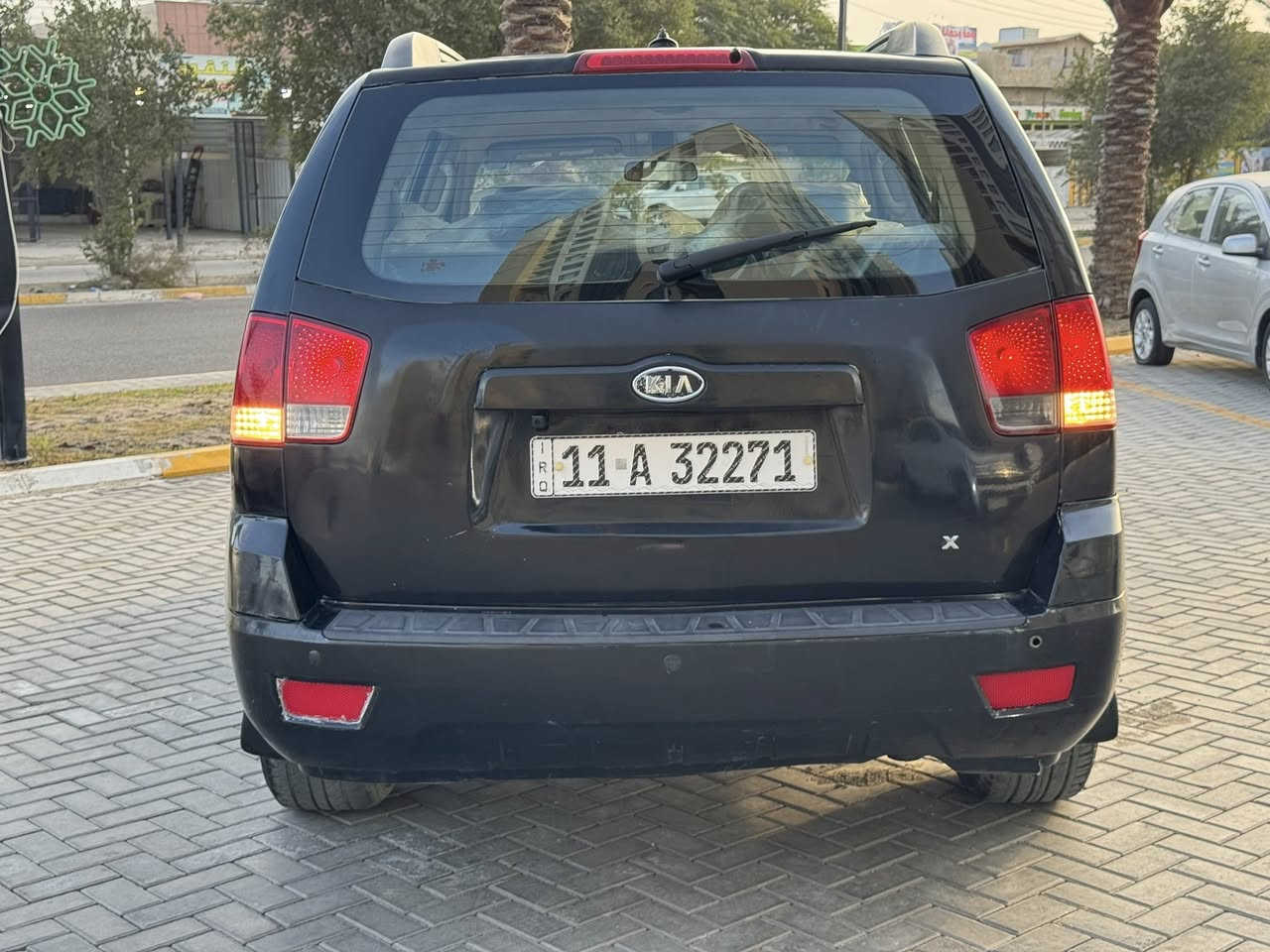 السلام عليكم
كيا موهافي موديل 2009 
حادثها فقط صندوك 
سياره جاهزه بدون نقص من كل النواحي 
مواصفات 
شاشه كأمره 
فور ويل 
مكانها بغداد حي الجهاد 
السعر. 118 $ 
رقمي ***********
