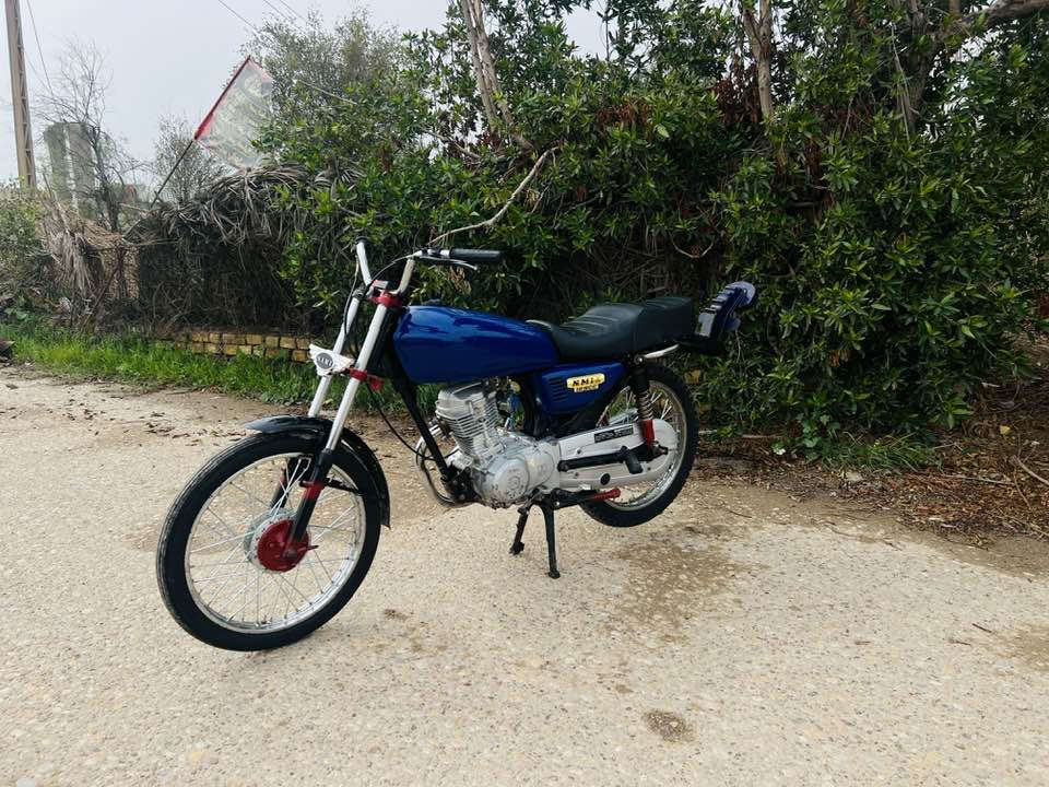 للبيع بدون اوراق 
المكينه مفتوحه ما ناقصها شي 
العنوان ميسان عله طريق المجر قرب مطعم طواحين الهوى 
السعر 450 وبيها مجال قليل 
للستفسار *********** واتساب
