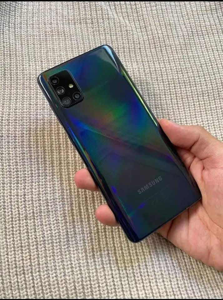 السلام وعليكم a51 جديد مامصلح بلادي ومكفول السعر ١٥٠ وبي مجال بغداد الامين ***********
