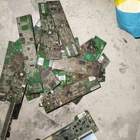 بوردات إلكترونية • ٥ كيلو