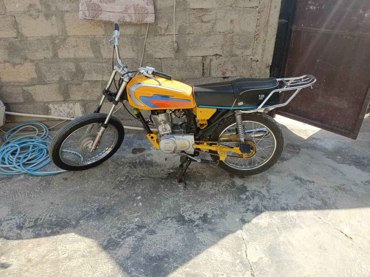 سلام عليكم عندي ماطور ايراني للبيع مودل 20تايكرحربي كامل مكمل +بكستانيه وياه  السعر 270وبي مجال هاذه رقمي***********
