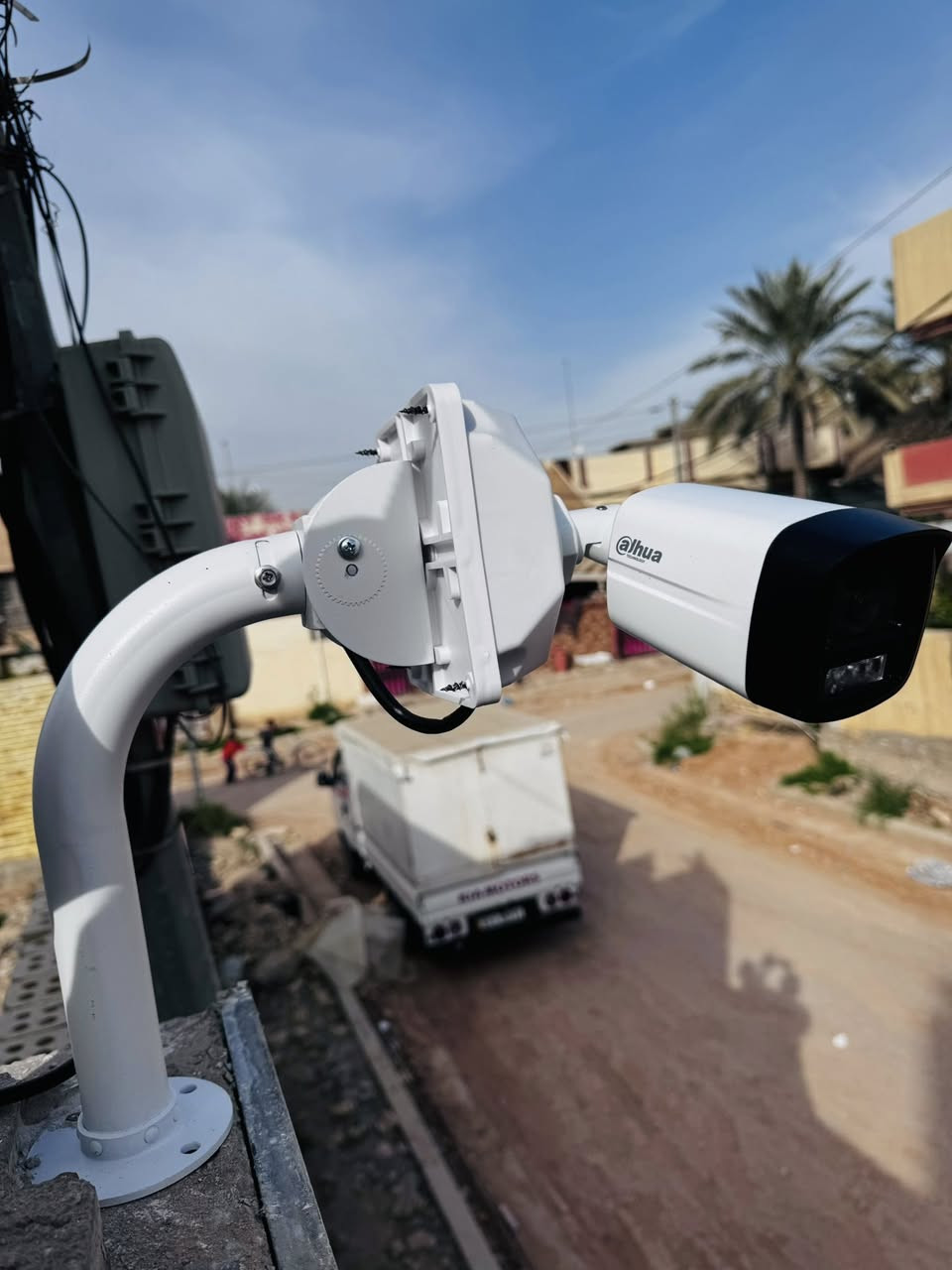 بفضل الله
🛑تم تجهيز و  تنصيب مجموعة من كاميرات المراقبة باستخدام كاميرات دهوا  الأصلية، المعروفة بجودتها العالية ودقتها بالتسجيل عدد الكاميرات 8 بدقة 2 ميكا  وجهاز NVR من ماركة دهوا وسويج خارجي (8port)من ماركة #RB 
و( Extender 5port )Poe من ماركة #RB

إذا همّك الأمان وجودة الشغل،مكتب الدليل و #RB دايمًا حاضرين نخدمك 💼
للاستفسار :
(***********)📞
(‭0786 663 0903‬)📞
