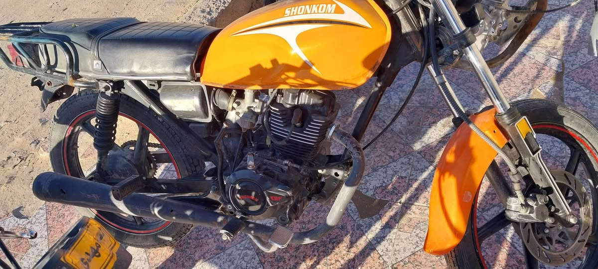 السلام عليكم دراجات للبيع البرتقالي موديل ٢٥ والرصاصي ١٩ كلهن اوراق اسكنر سعرهن عله ٥٥٠ قفل مكاني كربلاء( ***********)
