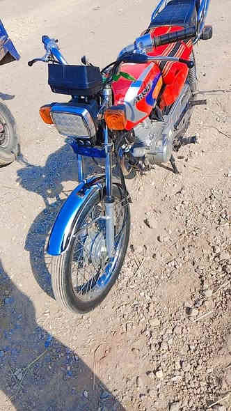 السلام عليكم دراجه ناريه للبيع موديل 2020 اوراق اصولي مو استنساخ والسعر اتفضل خاص او تتصل عله الرقم *********** وتراهم مراوس به ستوته اوراق أو رقم ومعه الفرق عادي
