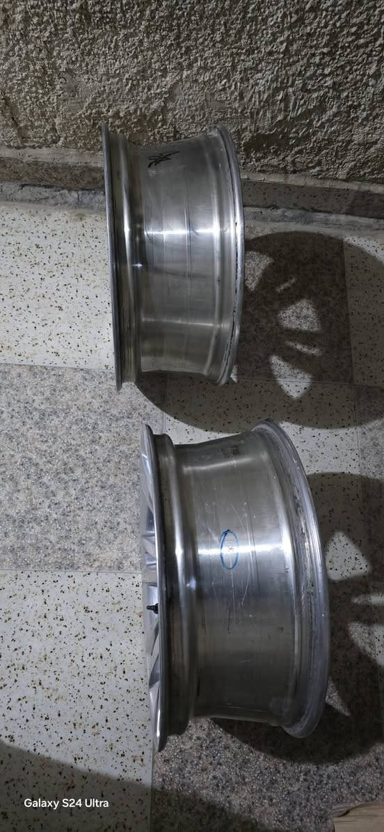 سلام عليكم ويل كب مكسيكي اصلي مكفول عدا واحد بيه تصليح نص اصبع شرط. الشطره حي المعلمين للإستفسار *********** .. ***********
