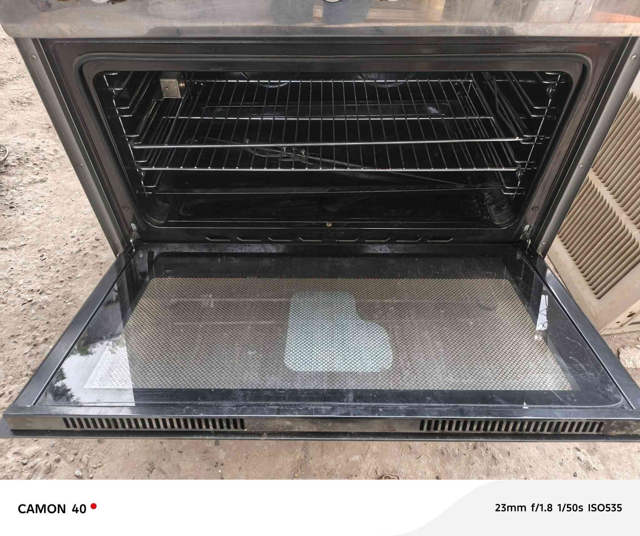 طباخ نضيف جداً للبيع السعر 175الف ***********
