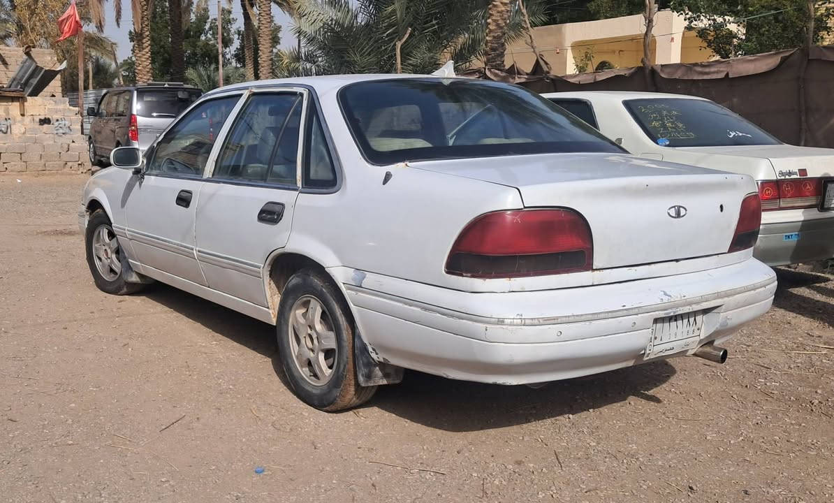 السلام عليكم
دايو ابرنس فراشه 
رقم باب مداور ثاني يوم 
سياره جاهزه من كلشي 
تبريد فقط غاز 
 33 وبيه مجال 
مكان سياره الديوانية/ المهناوية 
رقم الهاتف ***********
