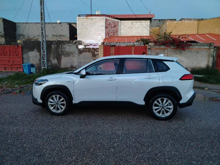 سلام عليكم سياره للبيع فول 

كورلا كروز موديل 2025 هايبرد

فتحه وبصمه واشاير بلمري وهواي موصفات 

رقم بابل سياره مامتعوبه وخير من الله

وجاهزه من كل نواحي ماشيه 26 الف

سياره بسمي تحويل ثاني يوم

 فقط بيع ورجائاً مو شراي ليتعبني

للأستفسار اتصال على رقم ***********

او يتفضل خاص حلة, بابل
