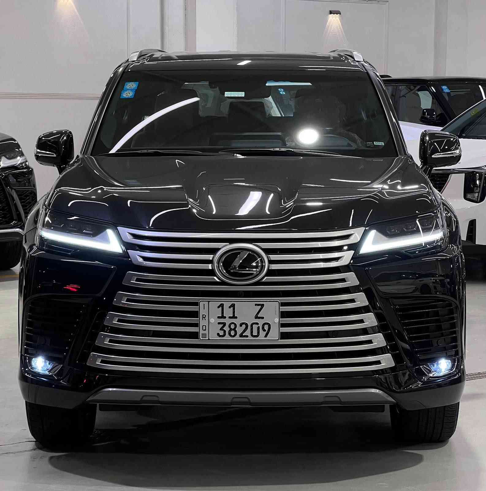 Lexus LX600 platinum sas

Model 2023

5,000 km 

العنوان - بغداد - نفق الشرطة 
للاستفسار *********** بغداد, العراق
