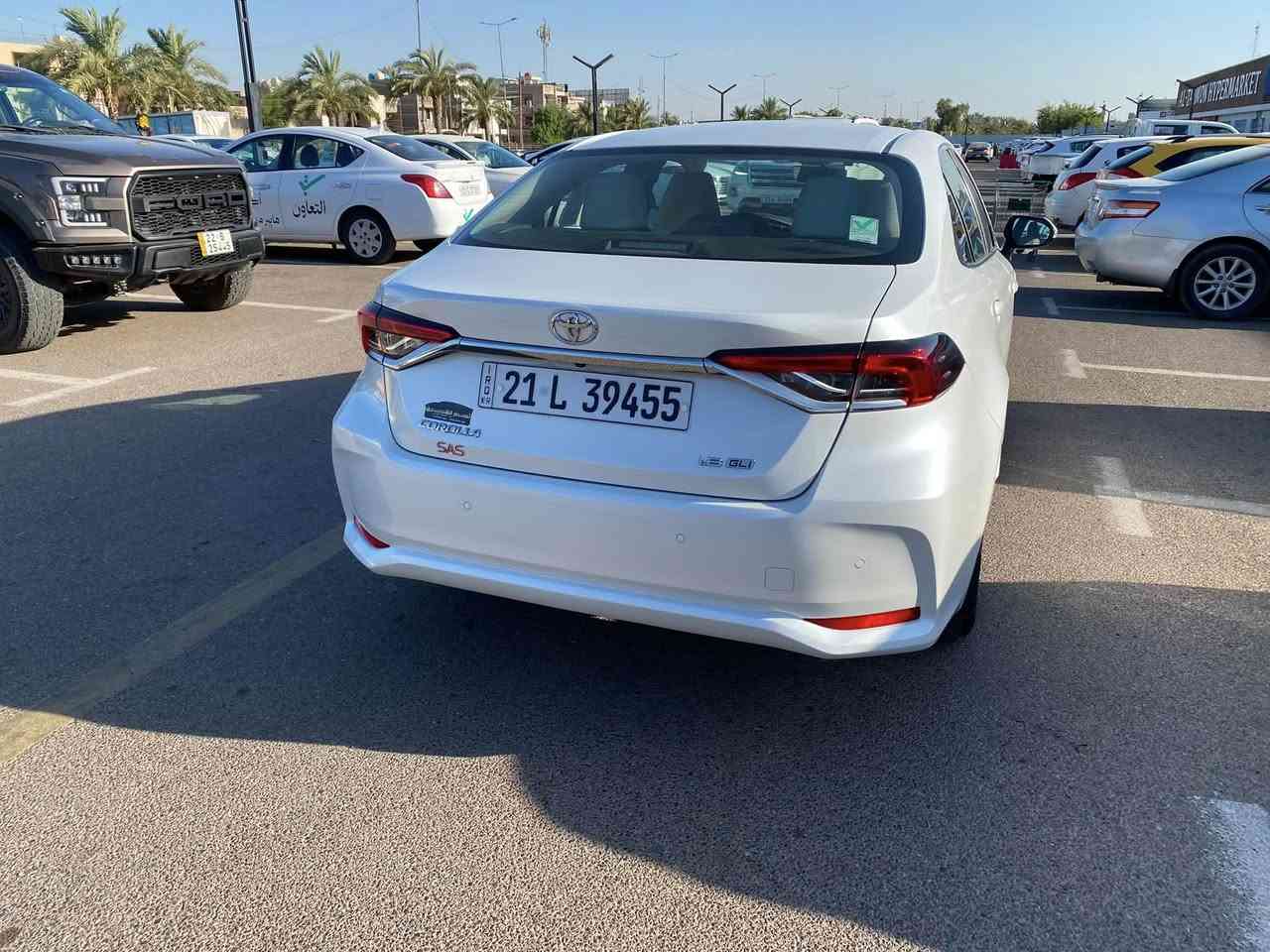 كورلا ساز فول مواصفات موديل ٢٠٢٣ مكفولة من كلشي ماشية ٣٤ الف كيلو سيارة جديدة بمعنة  الكلمة ومعروفة مواصافات الساز محرك ١٨٠٠ فتحة مري شفط دشبول الكتروني بصمة تبريد قطعتين المواصفات للاستفسار سيف ***********مكاني بغداد شهداء البياع السعر ١٧٥٠٠ يعني ١٧٥ ورقة
