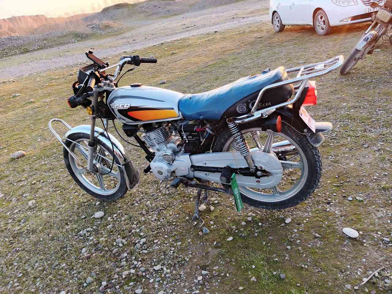 سلام عليكم موطور سيفان موديل 2020محرك معمر صارلو شهر  ما جنايه سلف شقال كلشي شغال السعر 325بي مجال بصيط ***********
