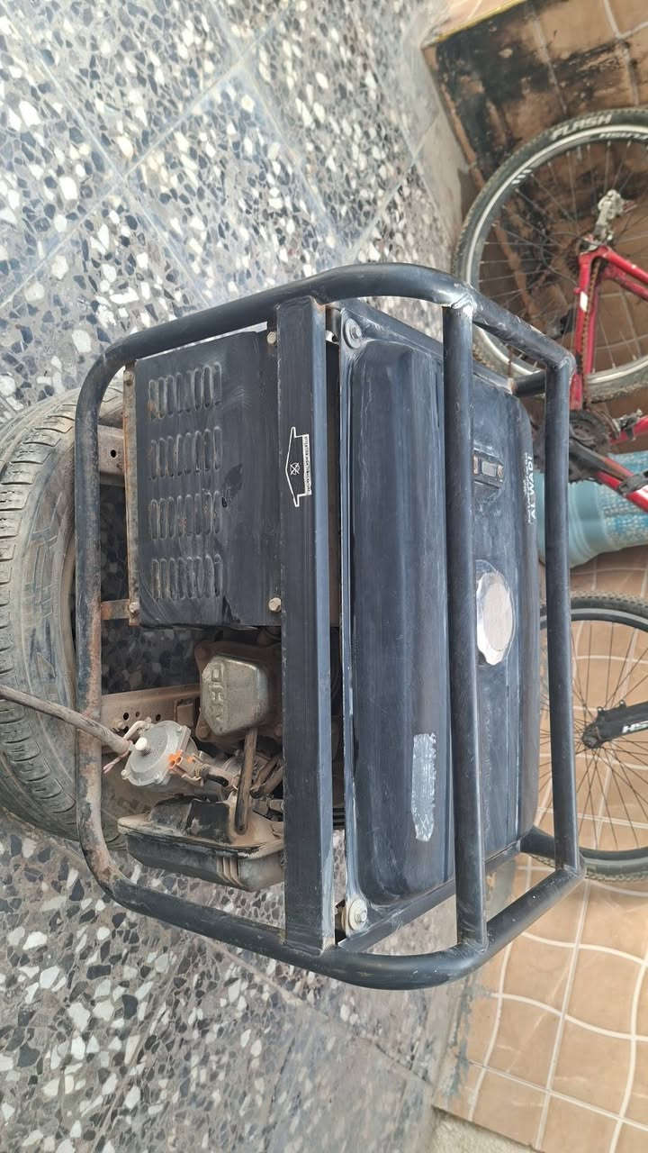 مولد منزلي + حاسبة كيس وملحقاتها وشاشة +بايسكل
المكان نهاية شارع نواب الضباط قرب الخمسين دار 
للبيع الاتصال على الهاتف (***********)
