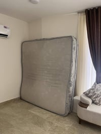 دوشك نفرين • قرب مرور التاجي