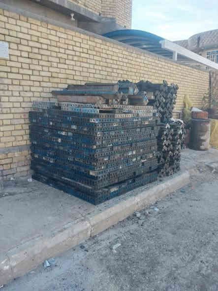 السلام عليكم قالب دنك حديد ثقيل
7طن ونص 
حديد نظيف جدا
ناصريه مركز 
الاستفسار

‭0782 746 0054‬
