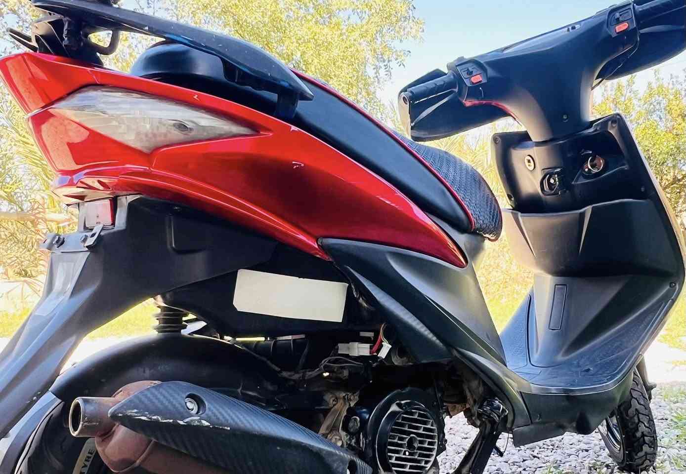 ⸻
السعر 175 وبيها مجال 

🚨 للبيع دراجة ادرس ماليزي 🚨

لون: ماروني ❤️

الحالة: نشطة جداً وممشى مرتب

المحرك قوي وما بيه أي مشكلة

اقتصادية بالبنزين وخفيفة بالمشي

جاهزة للاستخدام وما تحتاج صرف

الدراجة نظيفة واستعمال شخصي 

للأستفسار تواصل على خاص او اتصال على 

‭0772 386 5734‬
