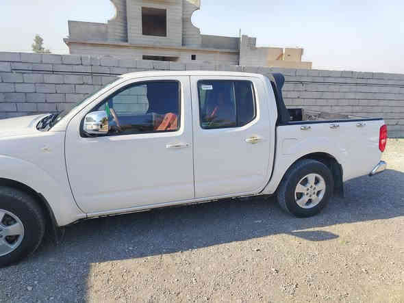 سلام عليكم ب نيسان نيفارا 2009 رقم سليمانيه سياره كفاله عامه بيه رشه صبغ شبر جامرلوغ لامامي مكينه بلادي كير عادي 7نمر مكينه خير من الله لاتنقيس ولا تبخير سنويه لحد 2031 بأسمي تحويل مباشر هزه ما صاقطه سعر 115 بيه مجال بسيط للاستفسار ***********
