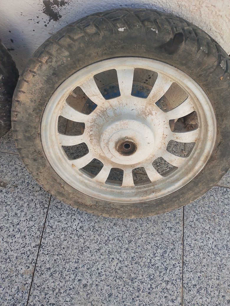 سلام عليكم شباب وياله كدام البيع وشراي يتصل ***********
