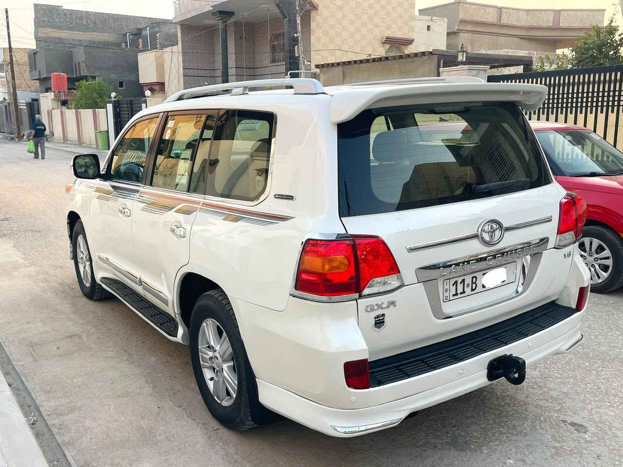 السلام عليكم لاندكروز جكساره GXR  2014 بريم فول مواصفات رقم بغداد بأسمي اربع ارقام  ماشيه 98 الف كيلو متر ام الطفايه مكفوله من الضربه والصبغ الدعاميات جماليه بيه بارد اربع اصابع  محرك 6 سلندر 4000 المواصفات فتحه سلايت روف بصمات شاشه كامره بصمه يدات لمس لفتح القفل زراك لايت مري شفط مري قلاب عند الرجوع اشاير بلمري داخل بيجي حساسات خلفيه  نيكلات بالدوس مكتوب لاندكروز نيكلات بالبوب كشافات لد  جرس تدك ب120  فور ويل ثلاجه تبريد 3 قطع تبريد مركزي خلفي طفايه  لايت زنون عالي ناصي داخل جلدكشن كهرباء تحكم بلايت شاشه مانع انزلاق نضام تغريز السياره حلوه مابيها اي نقص جاهزه من كل النواحي السعر 385 للاستفسار *********** مكان السياره بابل  ومن الله التوفيق
