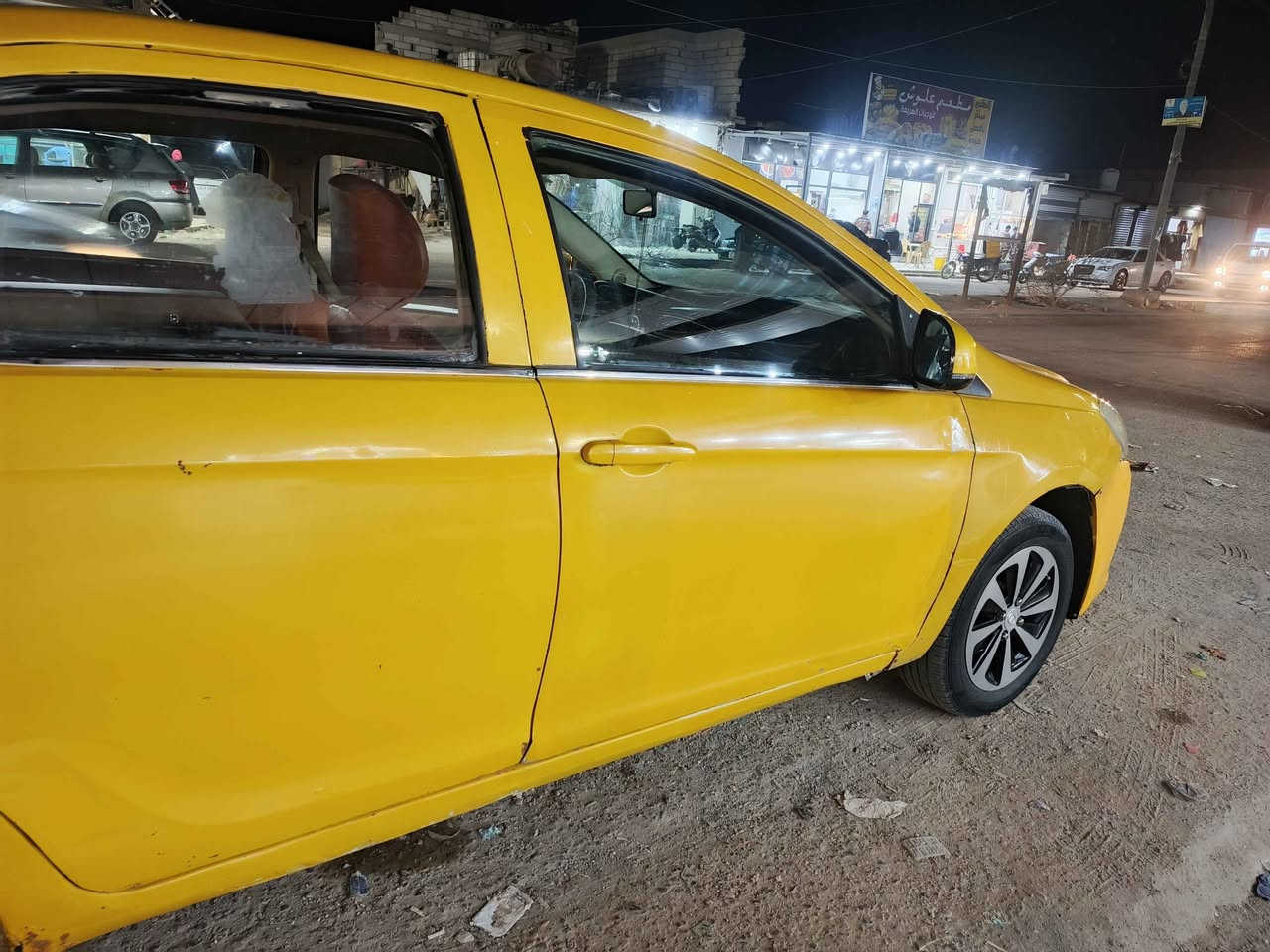 كريت ول للبيع سياره جاهزه وحلوه مكينه وكير كفاله رقم انكليزي هئيه وغرمات مصفره كهربائيّة كلها شغاله حساسات كلها شغاله راعي موجود كبل لشرعي السعر 27وبيها مجال العنوان خور الزبير الرقم*********** متواجد وتساب وع الخط الزبير, البصرة
