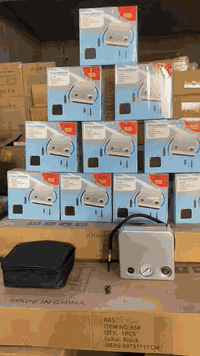 منفاخ اطارات • مقياس ضغط • سلك طويل