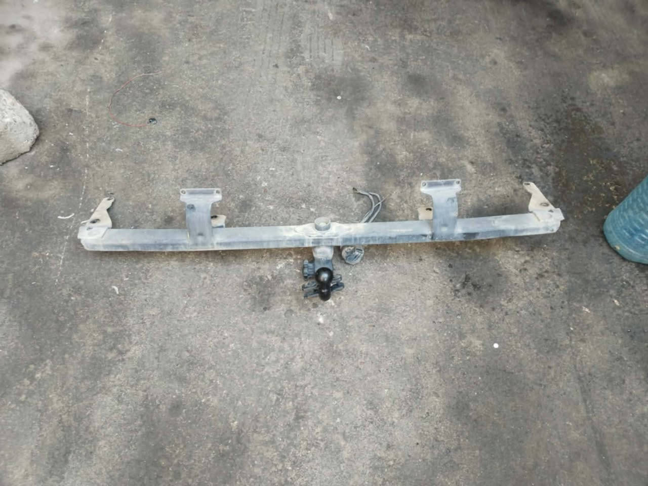 سلام عليكم شباب أغراض بي أم 500 للبيع مكان موصل التواصل معا صاحب الأغراض ***********
