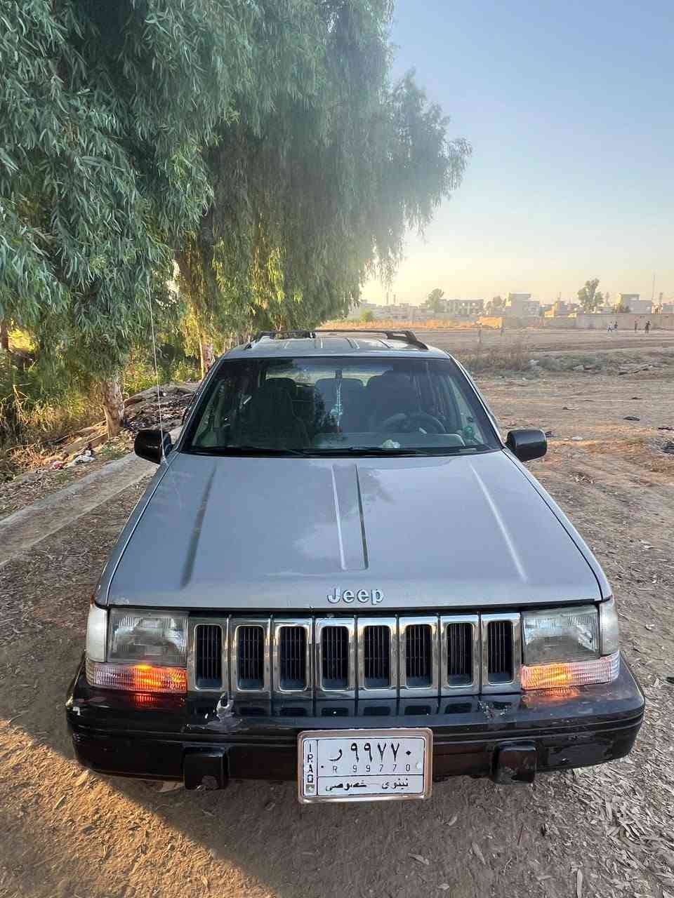 جيب شيروكي موديل 94 
سيارة جاهزة مكينة وكير عل بلاد أصلي تبريد شغال طخم تاير باتري جديد قفل مركزي ريمونت  4جام كهرب كامرة خلفي سيارة حلوه مثل الصور واحلا بعد،  وبسمي شرط التحويل،  ورقمها مميز سعرها 55 وبيها مجال بسيط *********** موصل, نينوى
