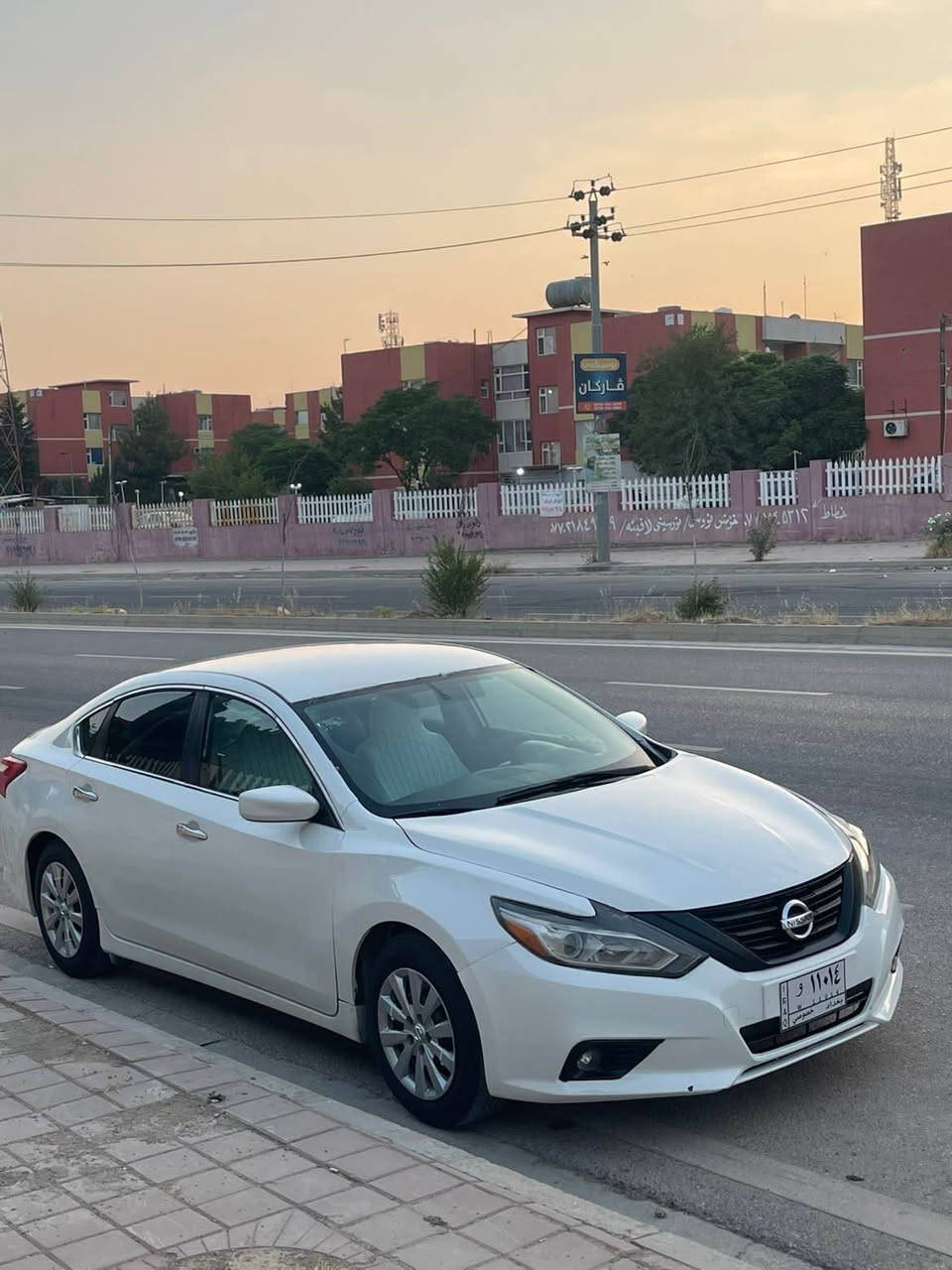 (Nissan Altima) 2016

ئۆتۆمبێلێکی خاوێن و بەهێز بۆ ئەوانەی بەدوای ئۆتۆمبێلی ئابووری و متمانەپێکراودا دەگەڕێن.

📋 زانیارییە گشتییەکان:

مۆدێل: 2016
جۆر: نیسان ئەڵتیما (Altima) - پلەی S
مواسەفات: ئەمریکی
ڕەنگ: سپی (White)

⚙️ تایبەتمەندییەکان:

مەکینە 4 پستۆن (ئابووری لە بەنزیندا).
تایەی نوێ و کوالێتی بەرز.
ناو و دەرەوەی خاوێن.
هەموو گیانێکی بە شەرت.

💰 نرخ:
٦,٠٠٠ دۆلار (٦٠ وەرەقە) - کەمێک مەجالی مامەڵەی تێدایە بۆ کڕیاری جدی.

تێبینی: بۆ زانیاری زیاتر و بینینی ئۆتۆمبێلەکە، پەیوەندیم پێوە بکە یان نامە بنێرە:

📞 { *********** }

شوێن سلێمانی السليمانية, العراق

