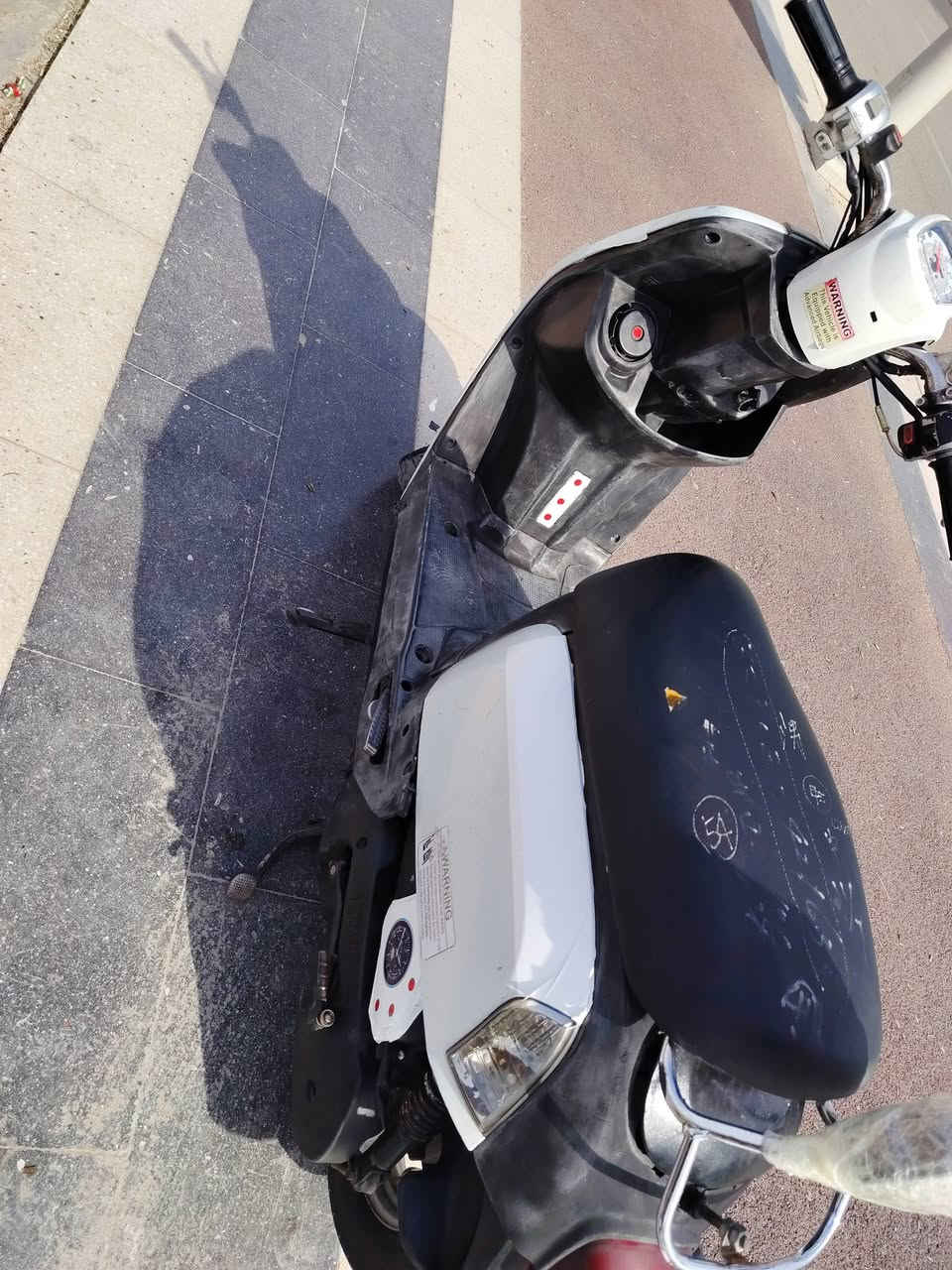 (((إعاده النشر بسبب الوعد الكاذبه))) 

سـلآمـ عليـگم ورحمـ‏‏هہ آللهہ‏‏ وبرگآتهہ‏‏..بوليسي كابريتر  مال رمبه كامله مكمله كلشي شغال 2008    كله عل بلاد دراجه نكره ابكل وكت شغل واطلع دراجه فول مكفول شلعه ومعدل دراجه نظيفه ماناقصها اي شي هندر سلف شغال  اشاير شغاله  سكن ليت  زنون اصلي  عالي ناصي مكان ديالى بعقوبة فلكت الأمين السعر 600 اوبيه مجال  والخاص مفتوح رقم الهاتف *********** ☄️
