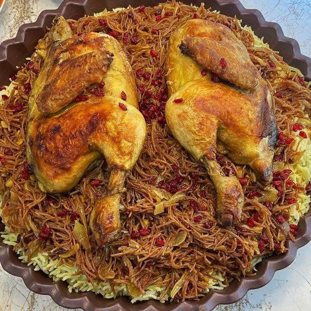 اسلام عليكم  هاي بنيه نجفيه تشتغل انواع الاكل  وطبخ طيب ونضيف  مطبخ الريحانه لتجهيزات المنسبات توصيل داخل نجف فقط  ***********
