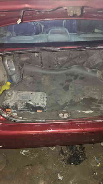 سلام عليكم 
نيسان براميرة موديل 2001 لسيارة مصبوغة و لسيارة نضيفة كلش و عملية تبريد شغل لايتات اشاير مسجل كلة شغال مبدل كير جديد مال حاوية كشرهة كلة نضيف بمعنة الكلمة مكاني بغداد الغزالية لسعر 42 و بيهة مجال ***********
