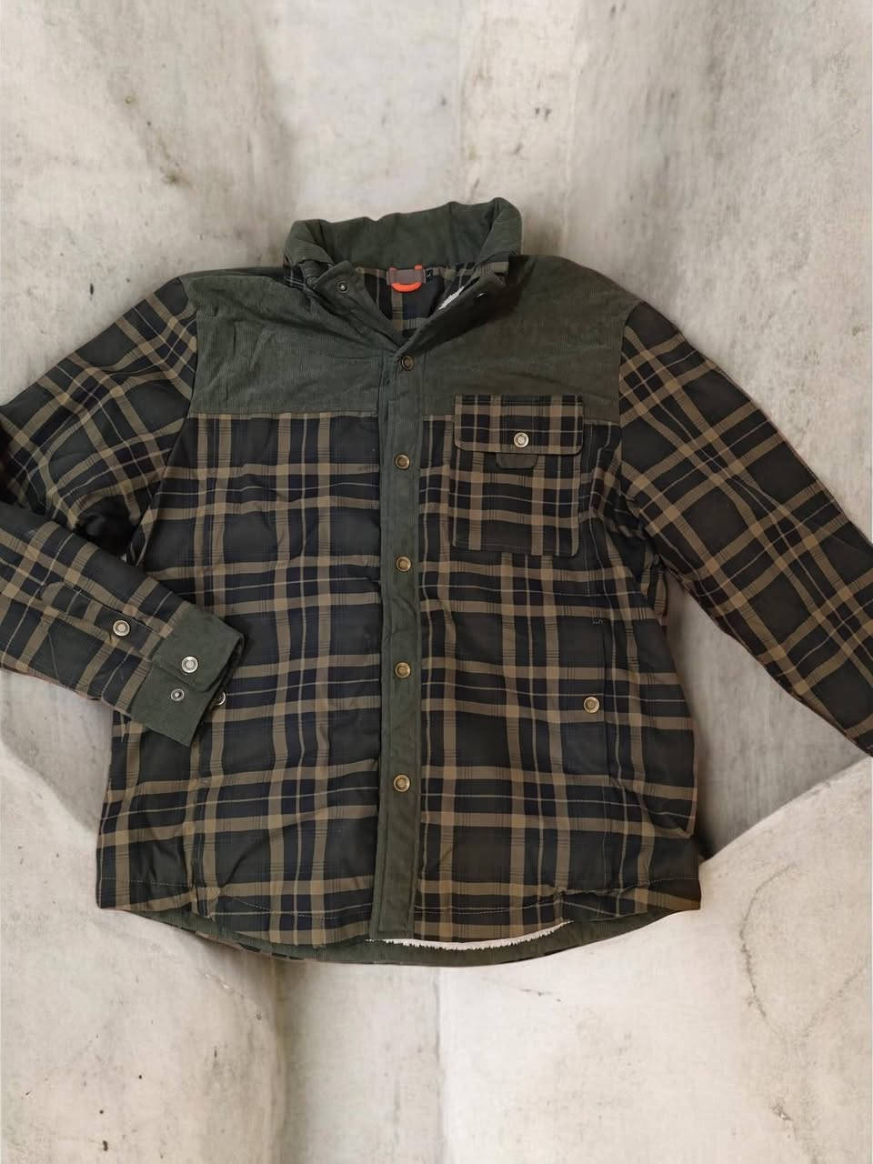 ١٥ ألف
جديد غير مستخدم فرو
يلبس وزن ٩٥ و١٠٠
وطول من١٨٠ إلى ١٩٠


**إذا كنت صاحب هذا الإعلان وتريد حذفه لأي سبب، رجاءا أرسل رسالة إلى الدعم الفني**