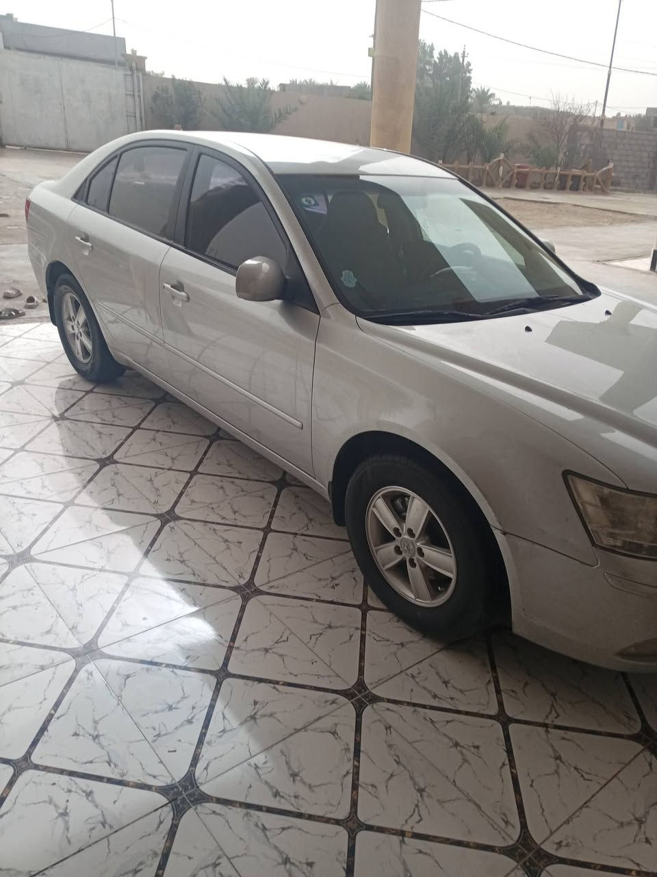 سلام عليكم سوناتا موديل 2011رقم بصرة نكلينزي جديد مكفوله سياره كفاله عامه من ضربه من لكص سياره وارد كوري تايرات حداديه كير مكينه تبريد خير من الله مكان سياره البصرة سعر120وبيه مجال ***********
