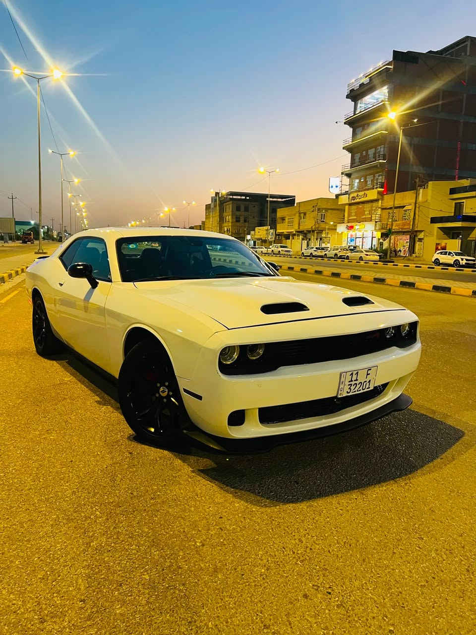 DODGE CHALLENGER  2018sxt plus 🔥🔥.
دوج جالنجر ٢٠١٨ sxt plus من النوادر بمواصفاتها فول مواصفات للأخير رادار امامي جانبي فتحة سقف بنيد ديمون سستم صوت+دمام خلفي  harman/kardon

كشنات جلد + تحكم +تدفئة تبريد كشنات+مساج +هيتر ستيرن + شاشة كبيرة  نضام سبورت وباقي مواصفات الفول معروفة …..عليها ادامة كاملة من شركة موتل 🔧 

رقم بغداد السيارة رقم انگليزي بأسمي هزة جديدة حادثها بالمنشور بدون دواخل ابد شواصي لغود جاملغات خلفية كلها بلادية فقط قطع الحادث وصفحة الصدر كلير من امريكا بدون معجون أي استفسار خاص او الاتصال *********** مكانها نجف رايدها ب153 وبيها مجال ..
