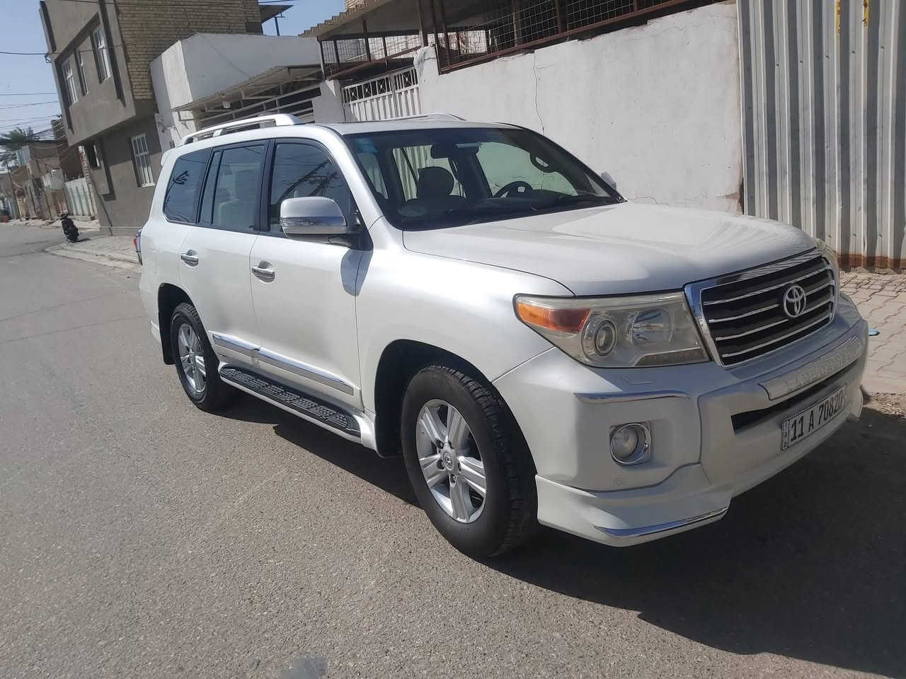 سياره موديل 2013  6سلندر مكفوله بريم مواصفات البريم معروفه  السعر 375 وبيه مجال قليل ***********
