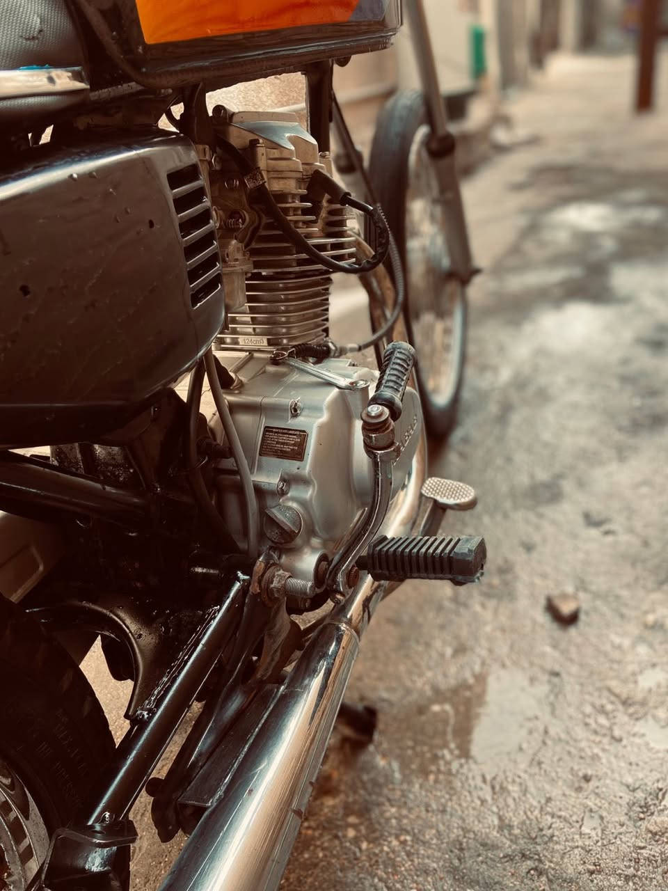 سلام عليكم دراجه ادوات مكينه شهاب مكينه مفتوحه مره وحده  مرتبه وشلعه تخبل دراجه ما عوزها شي المكان بصره ابو الخصيب السعر 525 بيه مجال


**إذا كنت صاحب هذا الإعلان وتريد حذفه لأي سبب، رجاءا أرسل رسالة إلى الدعم الفني**