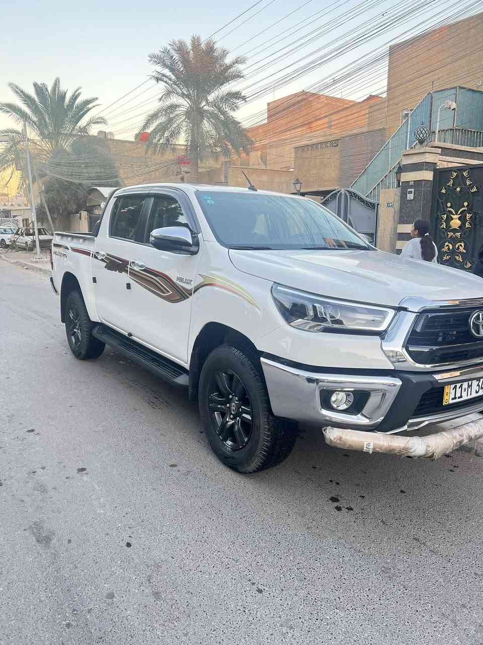 سلام عليكم 
بيكم هيلوكس للبيع موديل ٢٠٢٤
ماشيه ٢٨ الف حقيقي 
فول مواصفات اوتماتيك بصمه بنيد جكات بانزين 
مكفوله من الصبغ والبارد
السياره جديده جداً كامله مصروف عليه من كل شي مابيه اي نقص 
بيه هزه جديده يعني كامله من كل شي 
السعر ٣٢٧ وبيه مجال قليل 

الرقم ***********
