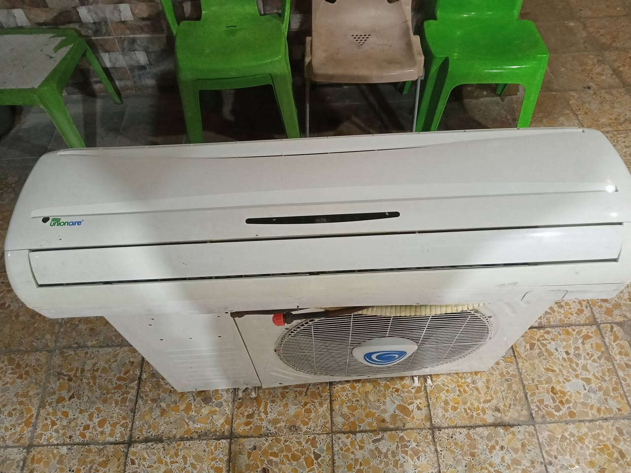 سلام عليكم
سبلت 2طن نوع يونونير مصري أصلي كامل الكمبريسر قرص الشركه روتري للبيع اي استفسار مراسله الصفحه او الأتصال 
***********
